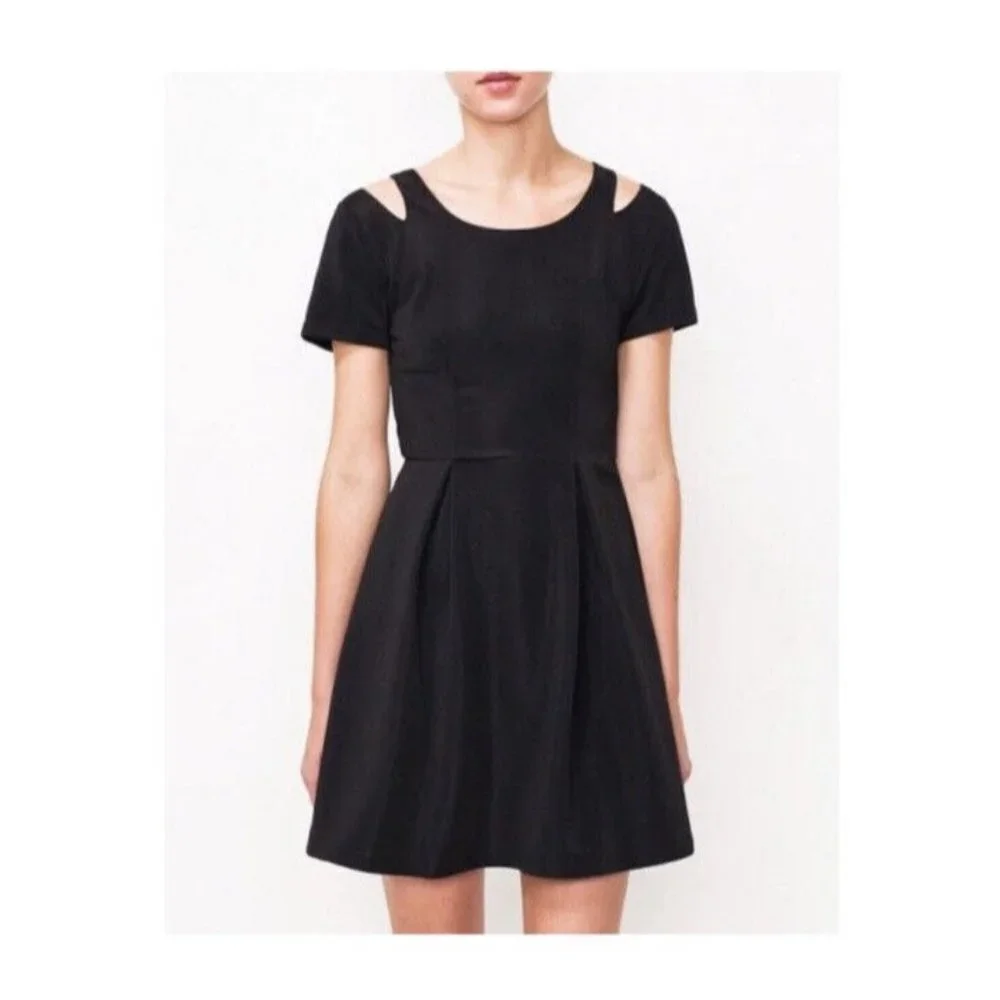revolve black mini dress Valentino Cutout HODOH CLOTHING UNLIMITED Born and raised in Florida Clayton | Dresses | Nwt